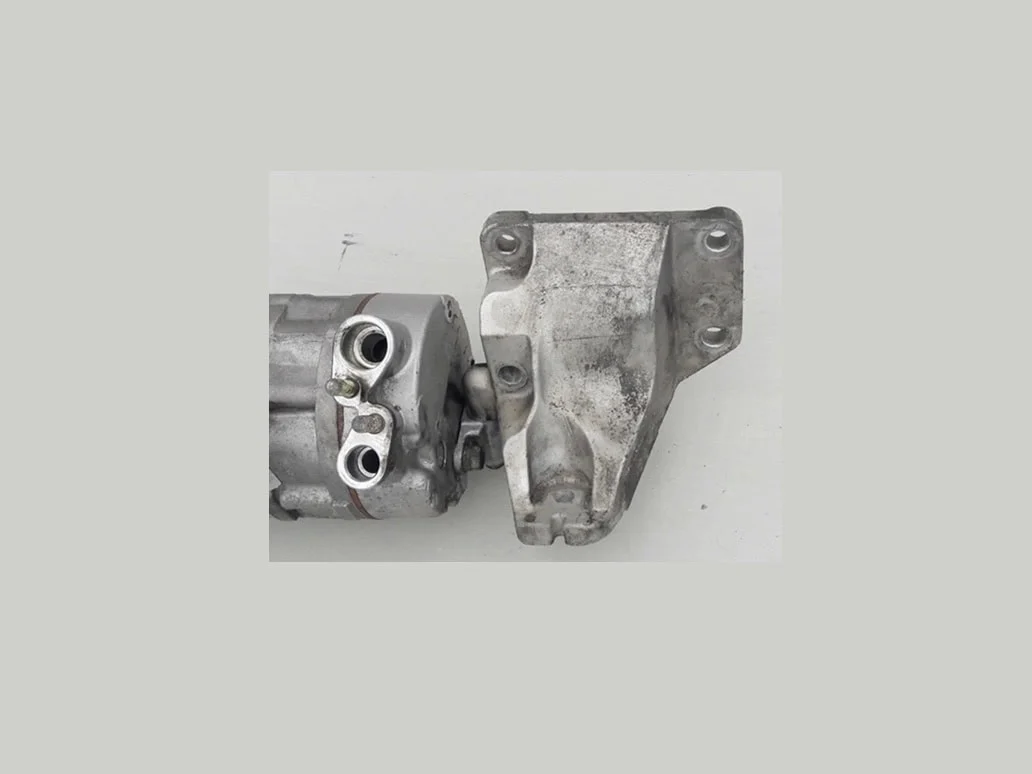 nissan-350z-lapa-sprezarki-klimatyzacji-03-08-ed-car.pl-4863544