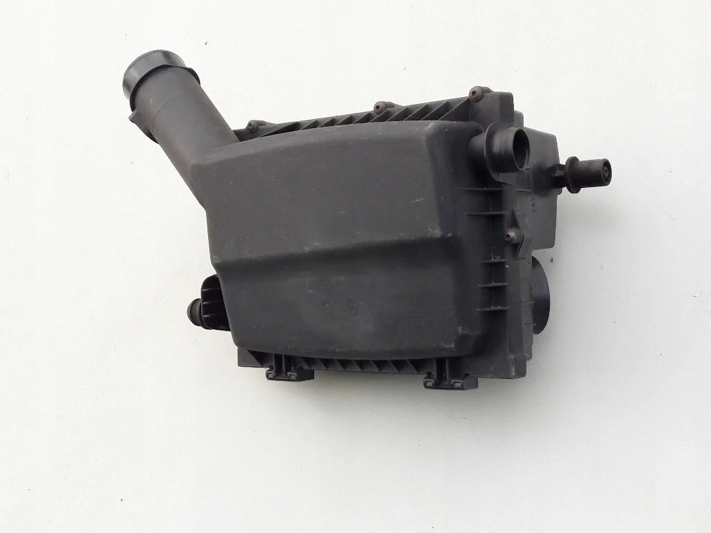obudowa-filtra-powietrza-saab-9-3-93-1-8-2-0b-03-12785072-12805264-ed-car.pl-4867144
