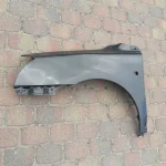 Toyota Avensis T25 II błotnik lewy przód 03-06