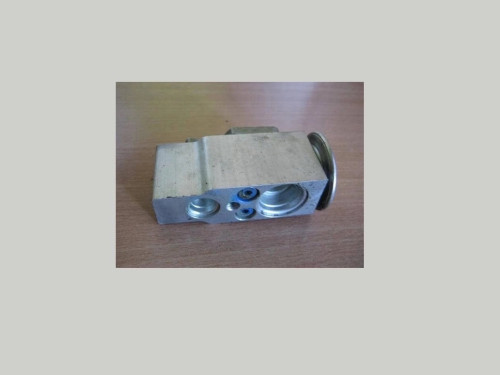 volvo-v70r-v70-ii-zawor-rozprezny-klimatyzacji-00-05-ed-car.pl-4888000