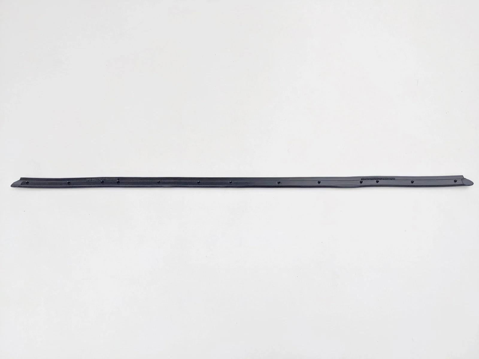 lexus-is220-is250-ii-uszczelka-atrapy-grilla-przod-a53119-53010-ed-car.pl-6110055