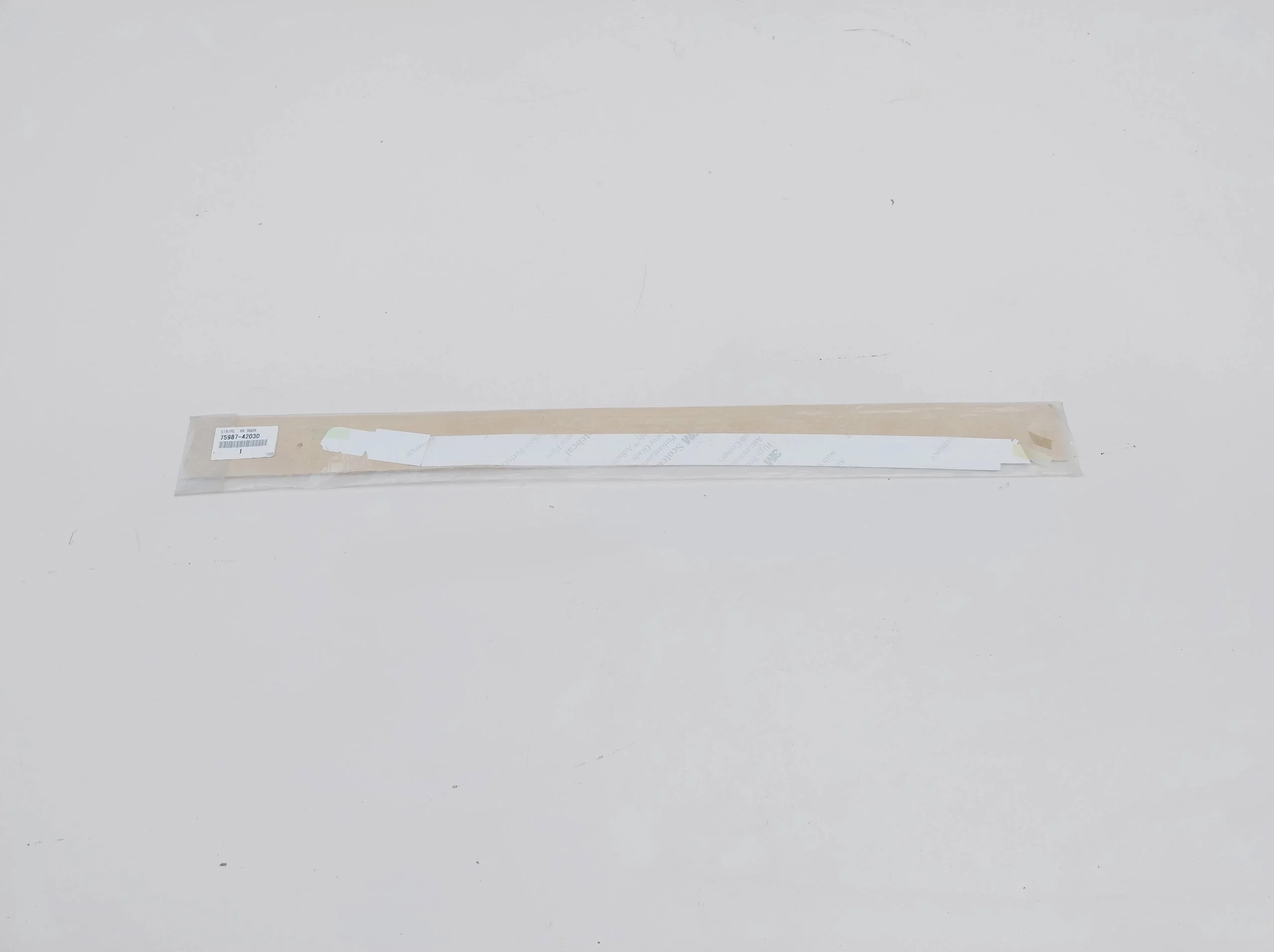 toyota-rav4-iii-naklejka-gorna-drzwi-prawy-tyl-05-12-75987-42030-ed-car.pl-6930326