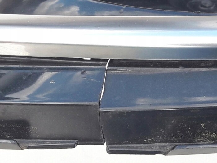 toyota-yaris-iii-lift-atrapa-grill-zderzaka-przod-14-17-53101-0d650-53111-0d820-ed-car.pl