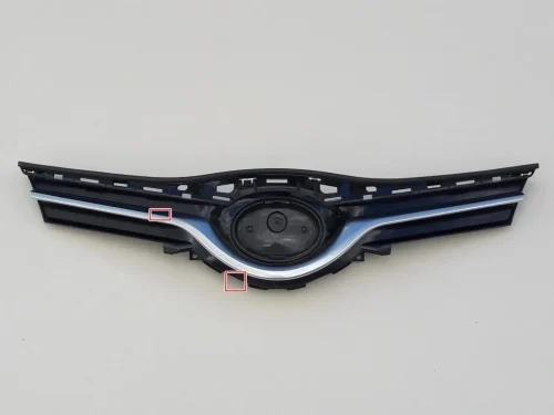 toyota-yaris-iii-lift-atrapa-grill-zderzaka-przod-14-17-53101-0d650-53111-0d820-ed-car.pl-4859266