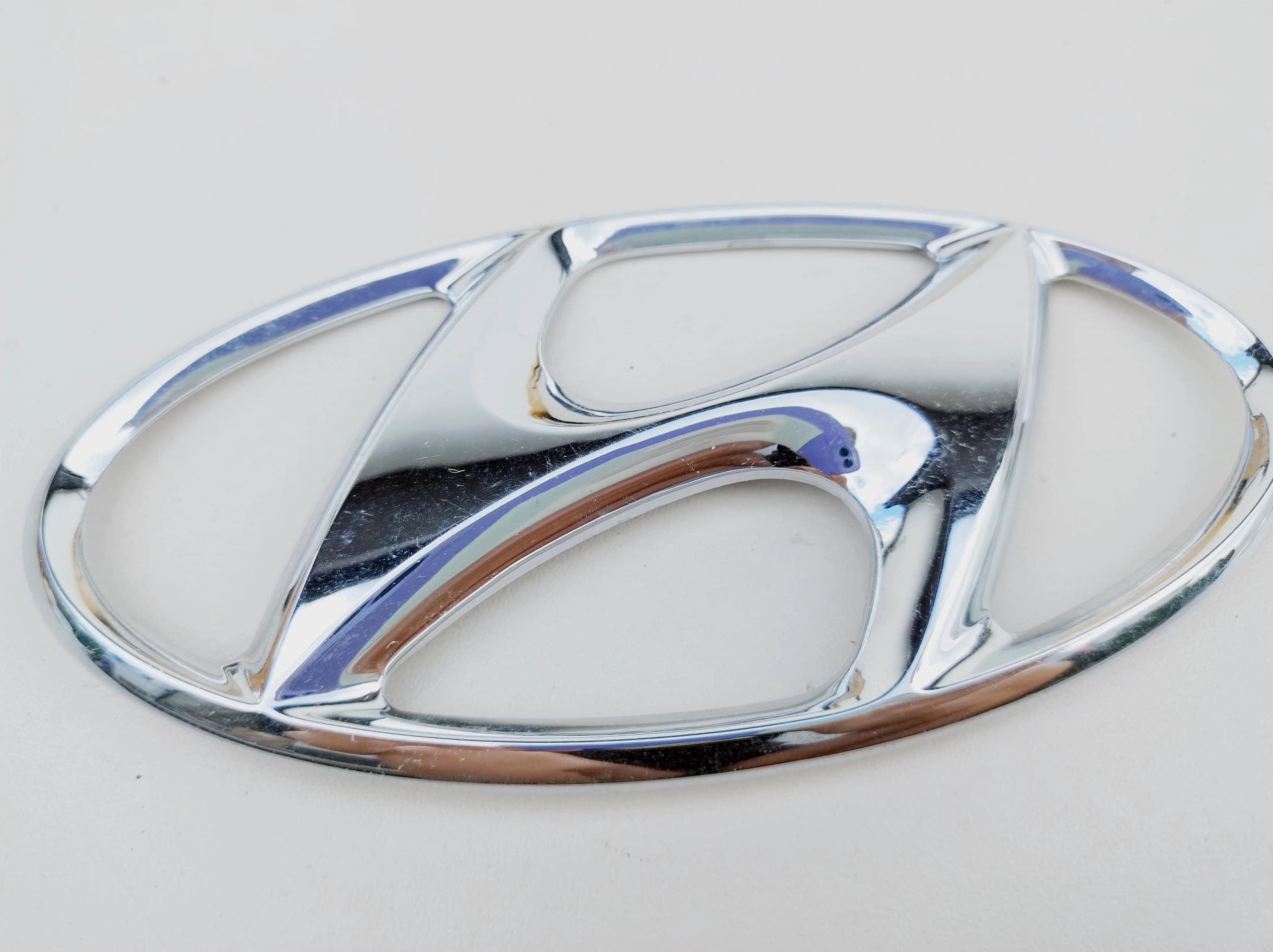 tucson-ix35-santa-fe-emblemat-znaczek-atrapy-grilla-545848456489798-ed-car.pl-4888896