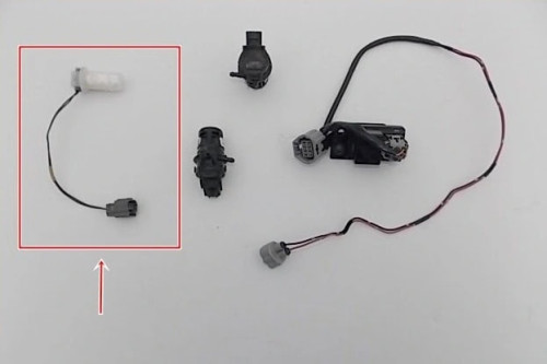 mazda-cx7-cx-7-czujnik-poziomu-plynu-spryskiwaczy-860310-9120-860310-2451-ed-car.pl-4860917