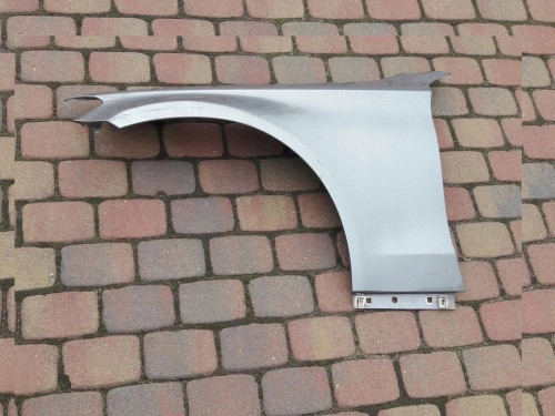 mercedes-c-klasa-iv-w205-blotnik-lewy-przod-przedni-14-21-a2058810101-ed-car