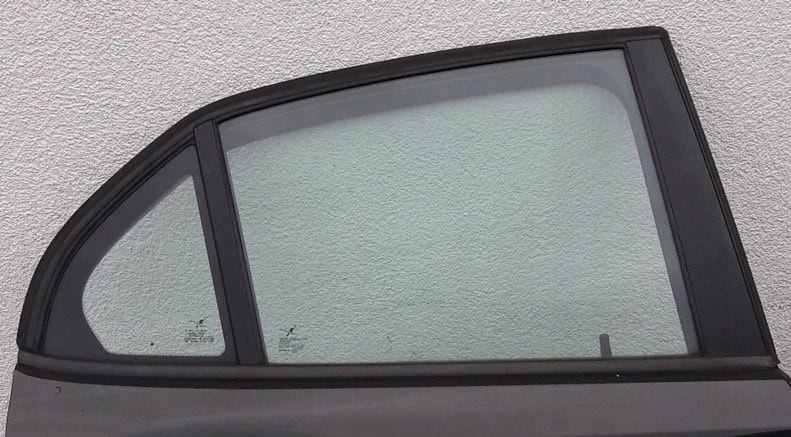 saab-9-3-93-ii-sedan-szyba-prawy-tyl-tylna-02-11-ed-car.pl
