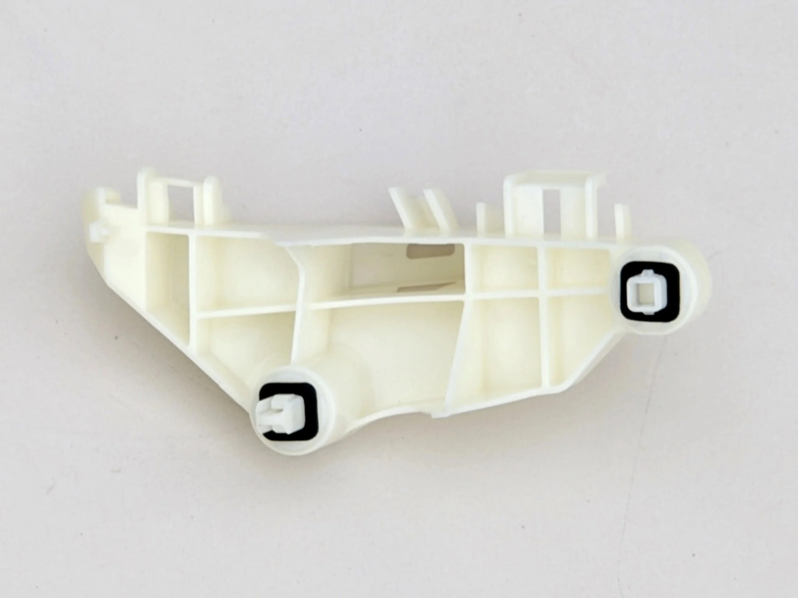 toyota-verso-s-slizg-lampy-zderzaka-prawy-tyl-10-a52562-52050-a5256252050-ed-car.pl-4861928