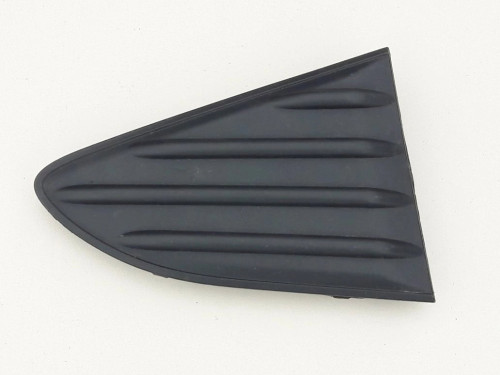 toyota-yaris-iii-2-lift-zaslepka-zderzaka-prawy-tyl-17-a52681-0d010-ed-car.pl-6200509