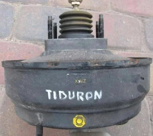 hyundai-coupe-tiburon-servo-pompa-hamulcowa-02-07-ed-car.pl