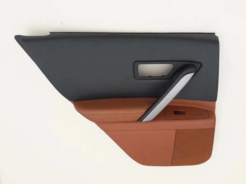 infiniti-fx-i-s50-boczek-drzwi-lewy-tyl-03-08-82977-cg000-ed-car.pl