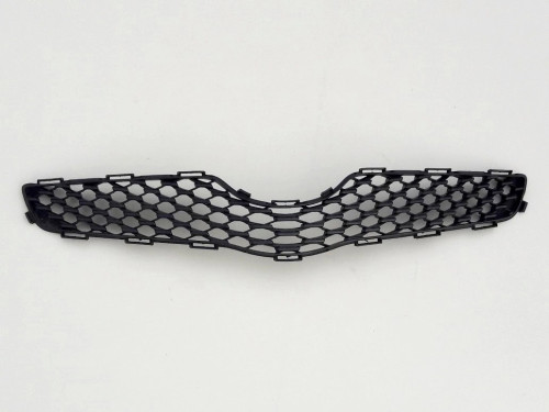 yaris-ii-lift-atrapa-grill-zderzaka-przod-08-11-53111-0d230-ed-car.pl-5607953