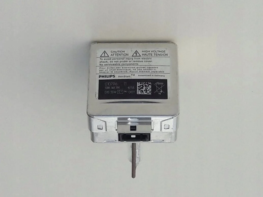 c-klasa-iii-w204-s204-starter-zarowka-zarnik-xenon-9285148294-ed-car.pl-4891118
