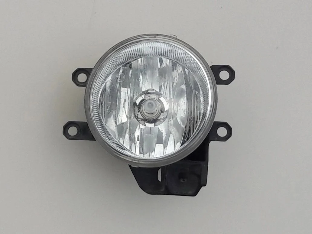 lexus-ct200h-lift-toyota-prius-iii-halogen-prawy-a81210-12230-ed-car.pl-5302585