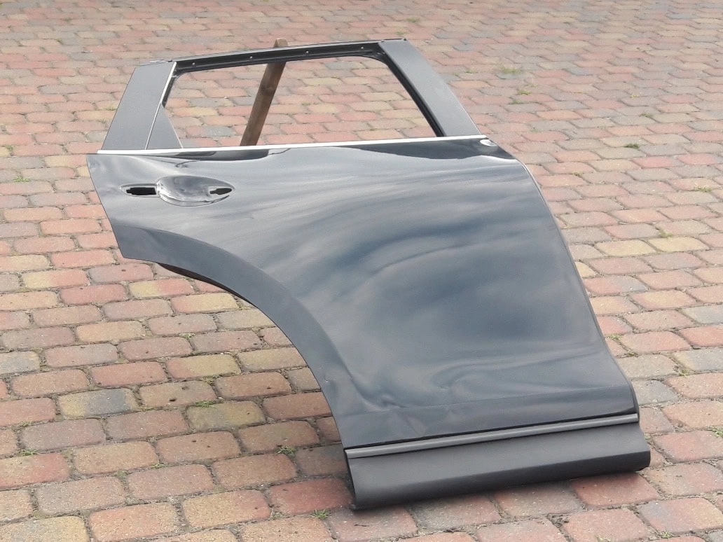 mazda-cx5-cx-5-ii-kf-drzwi-tylne-listwa-prawy-tyl-17-25-kb7w72010-kb7w-51-rc0d-ed-car.pl-4863490