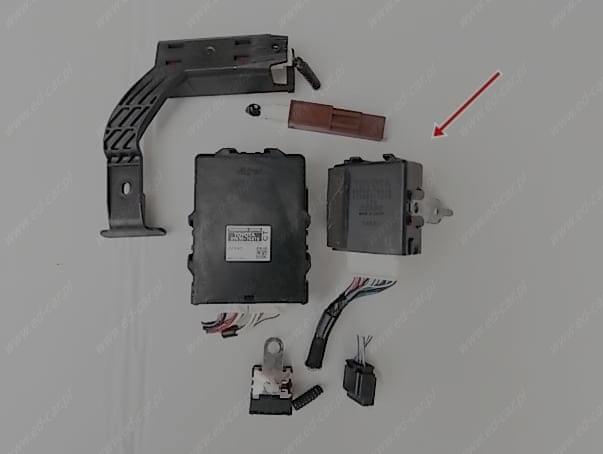 lexus-ct200h-sterownik-modul-wycieraczek-10-20-85940-76010-ed-car.pl-4890621
