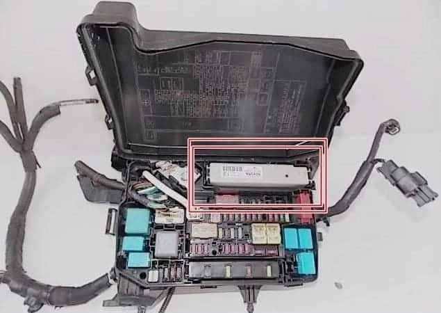 modul-sterownik-komputer-82641-75080-lexus-ct200h-82641-75080-ed-car