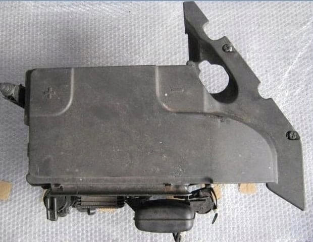 saab-9-3-93-ii-skrzynka-obudowa-akumulatora-02-11-ed-car