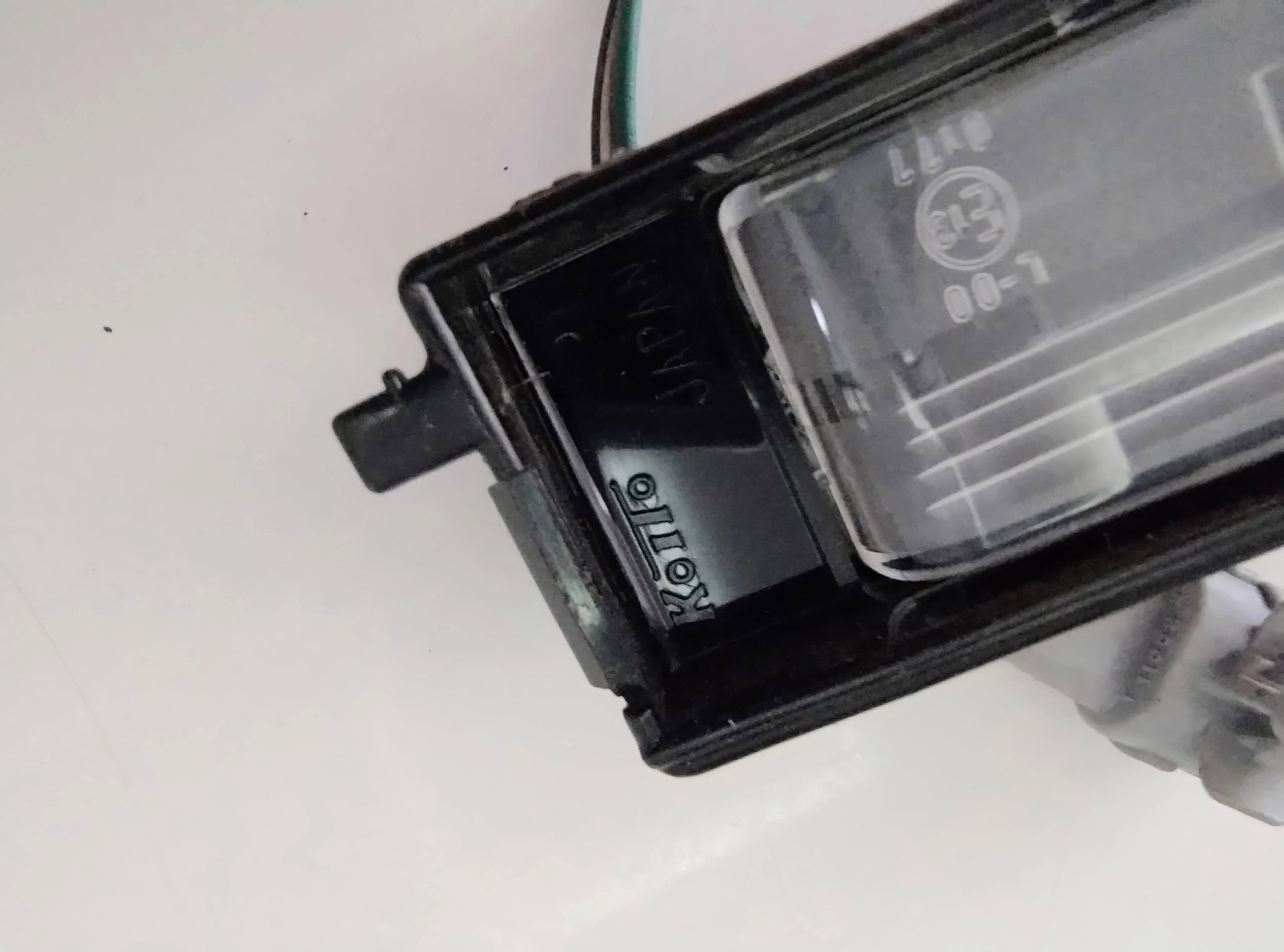 toyota-rav4-iii-lampka-oswietlenia-tablicy-05-12-koito-t83-ed-car.pl-7048046