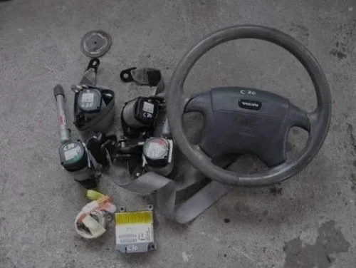 volvo-c70-pas-bezpieczenstwa-prawy-przod-97-05-ed-car.pl-4889949