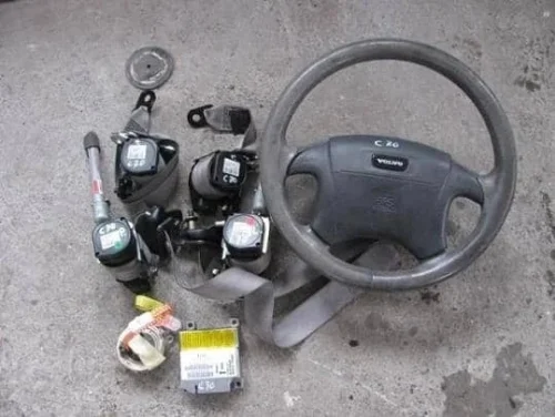 volvo-c70-pas-bezpieczenstwa-prawy-przod-97-05-ed-car.pl-4889949