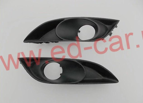 toyota-auris-i-kratka-ramka-halogenu-prawy-przod-06-09-81481-02050-ed-car.pl-4859083