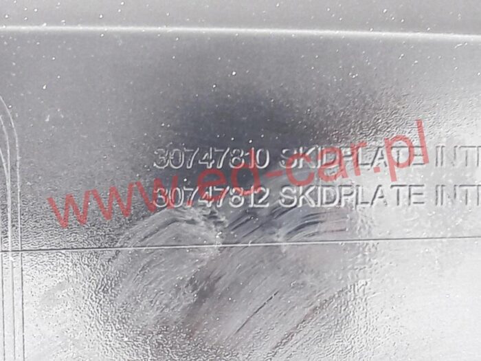 volvo-xc40-spoiler-oslona-zderzaka-tyl-17-20-30747809-30747810-2-ed-car