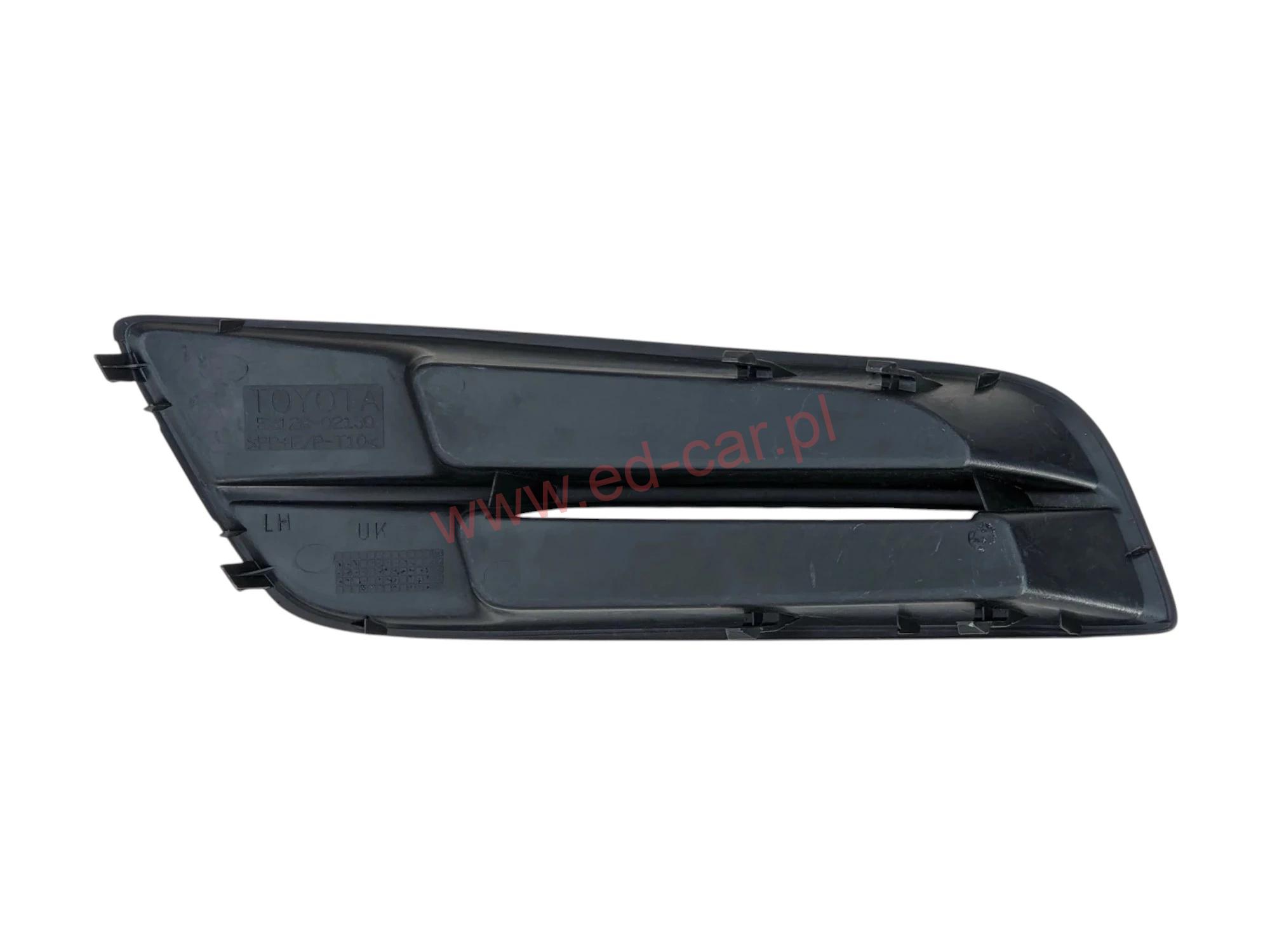corolla-ix-e12-hb-zaslepka-atrapa-zderzaka-lewy-przod-04-a52128-02130-ed-car.pl-6199610