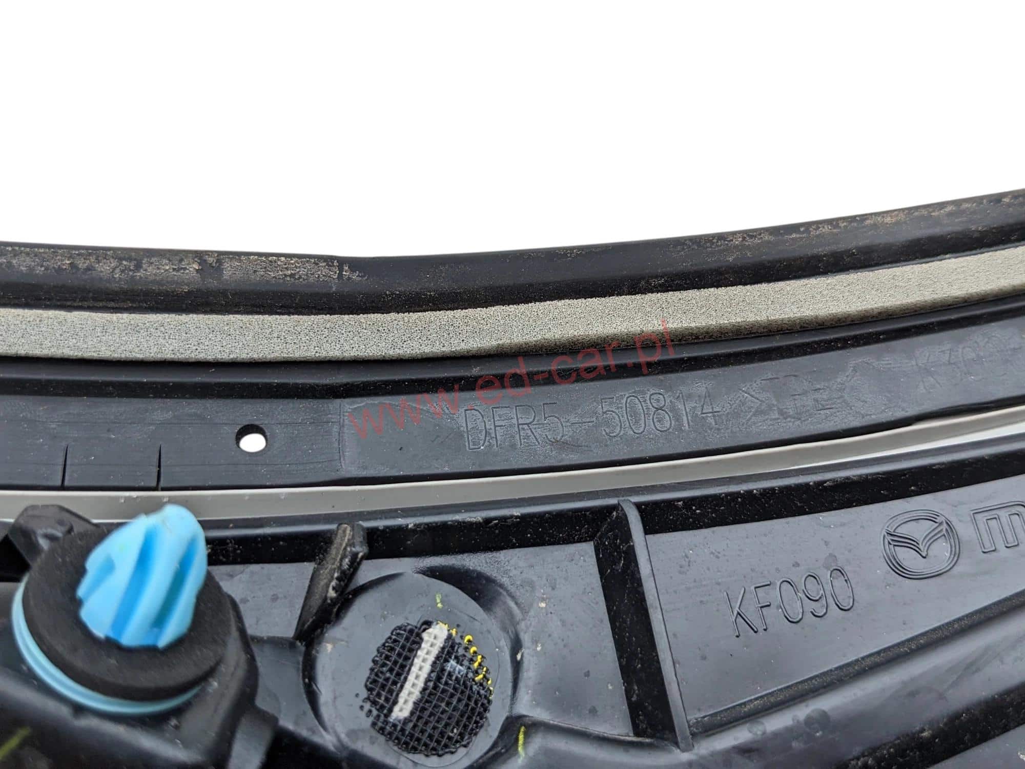 mazda-cx-30-cx30-blenda-listwa-klapy-tyl-tylnej-19-dgh9-b0006-dfr5-50814-ed-car