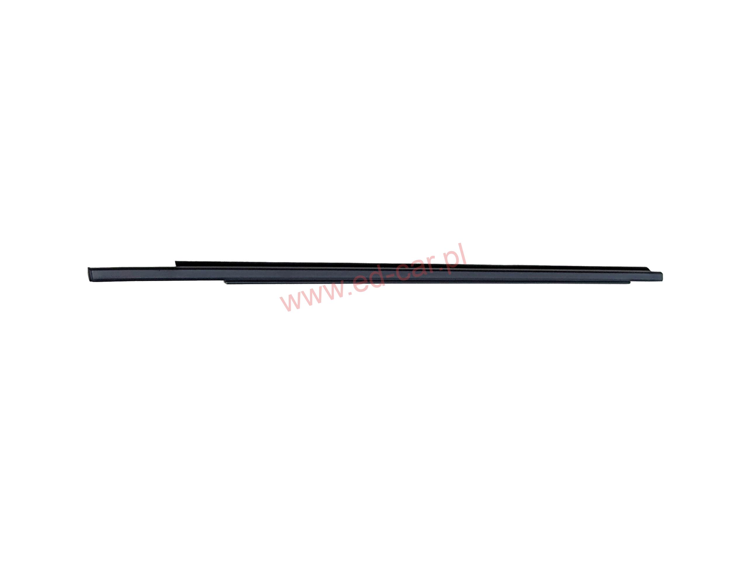 urban-cruiser-listwa-zgarniajaca-prawy-przod-09-16-a68160-52160-6816052160-ed-car