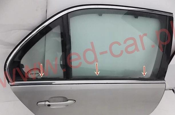 lexus-ls-f3-ls430-listwa-zgarniajaca-prawy-tyl-00-06-brak-ed-car