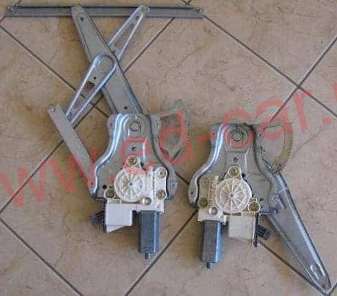 toyota-avensis-t25-podnosnik-silniczek-szyby-lewy-tyl-brak-ed-car