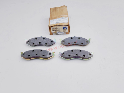 jeep-wrangler-cherokee-carnival-klocki-hamulcowe-przod-04778058-ac-ed-car