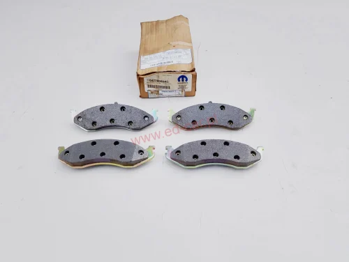 jeep-wrangler-cherokee-carnival-klocki-hamulcowe-przod-04778058-ac-ed-car.pl-7098671