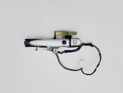 lexus-ls-iii-ls430-klamka-drzwi-lewy-przod-01-06-brak-ed-car.pl-4890032