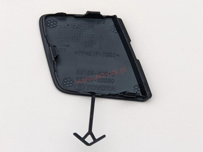 yaris-iv-zaslepki-haka-holowniczego-przod-20-23-52129-k0010-52127-0d926-ed-car