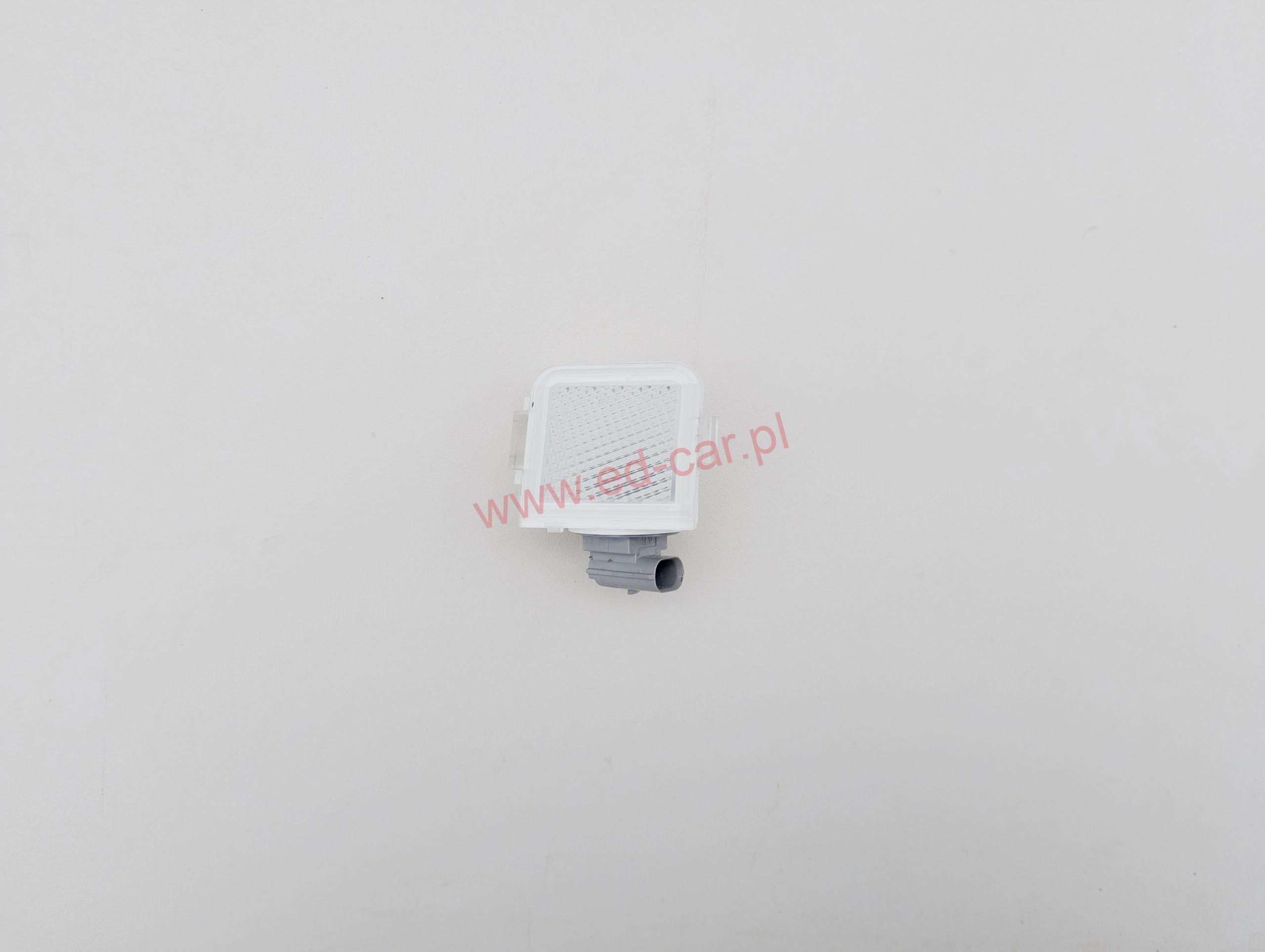 lexus-is-iii-ct200-lampka-prawa-lusterka-13-21-87910-76020-87910-53740-ed-car.pl-7101433