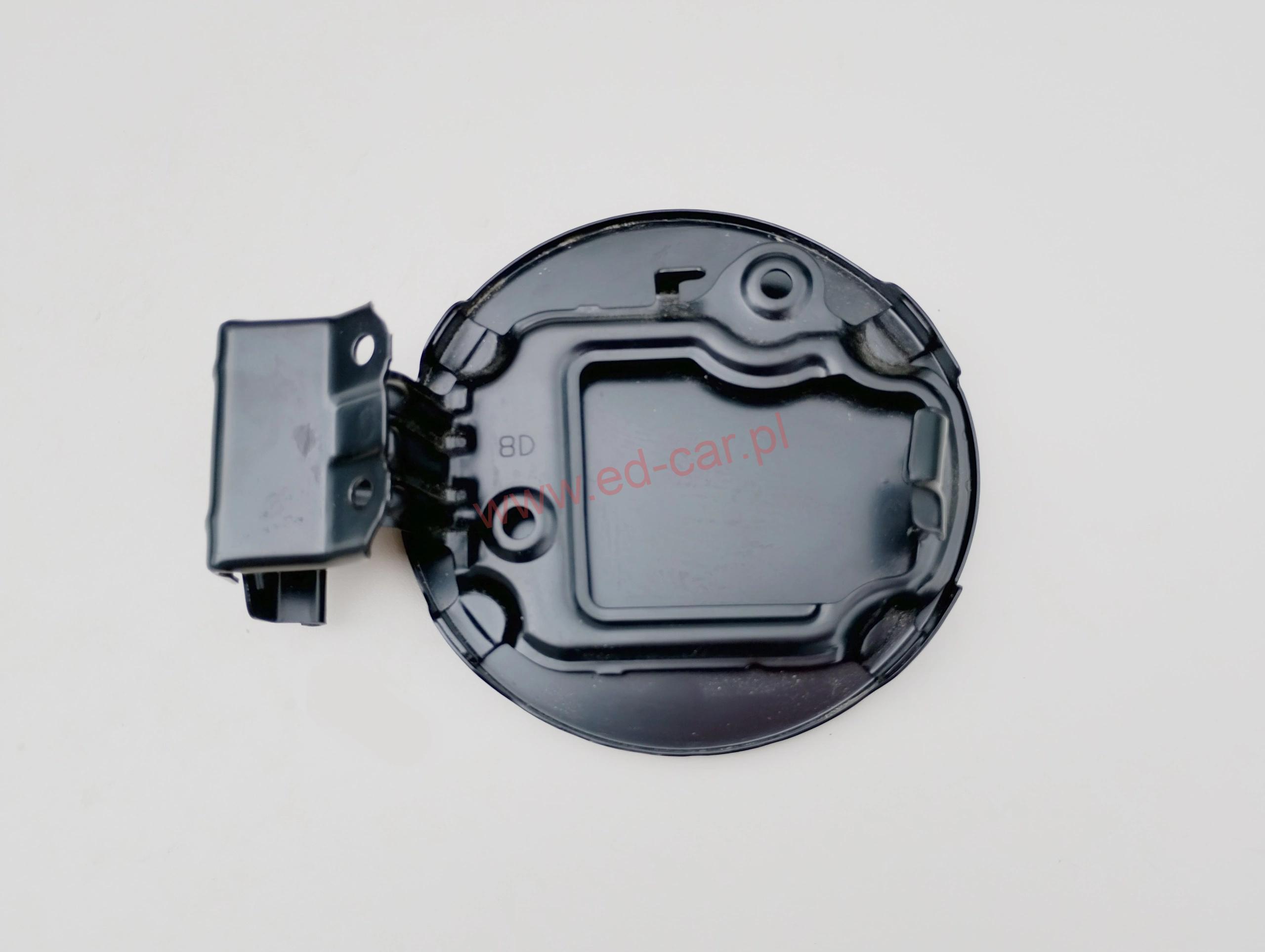 toyota-yaris-iii-klapka-wlewu-paliwa-lewy-tyl-11-20-77350-52180-ed-car