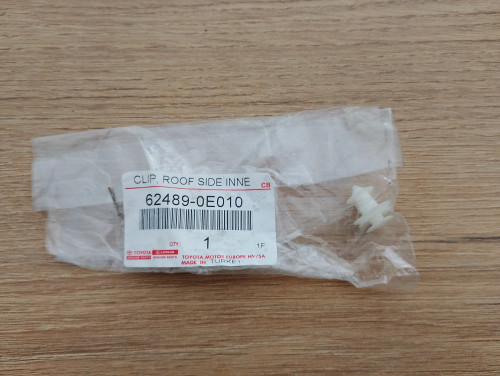 aygo-corolla-highlander-spinki-spinka-tapicerki-klipsy-62489-0e010-ed-car