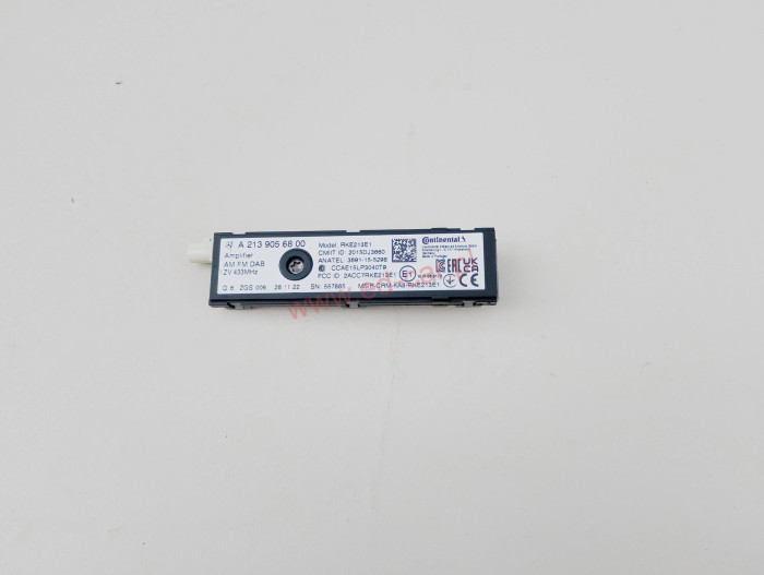 mercedes-w205-w213-w217-w222-wzmacniacz-modul-anteny-a2139056800-ed-car