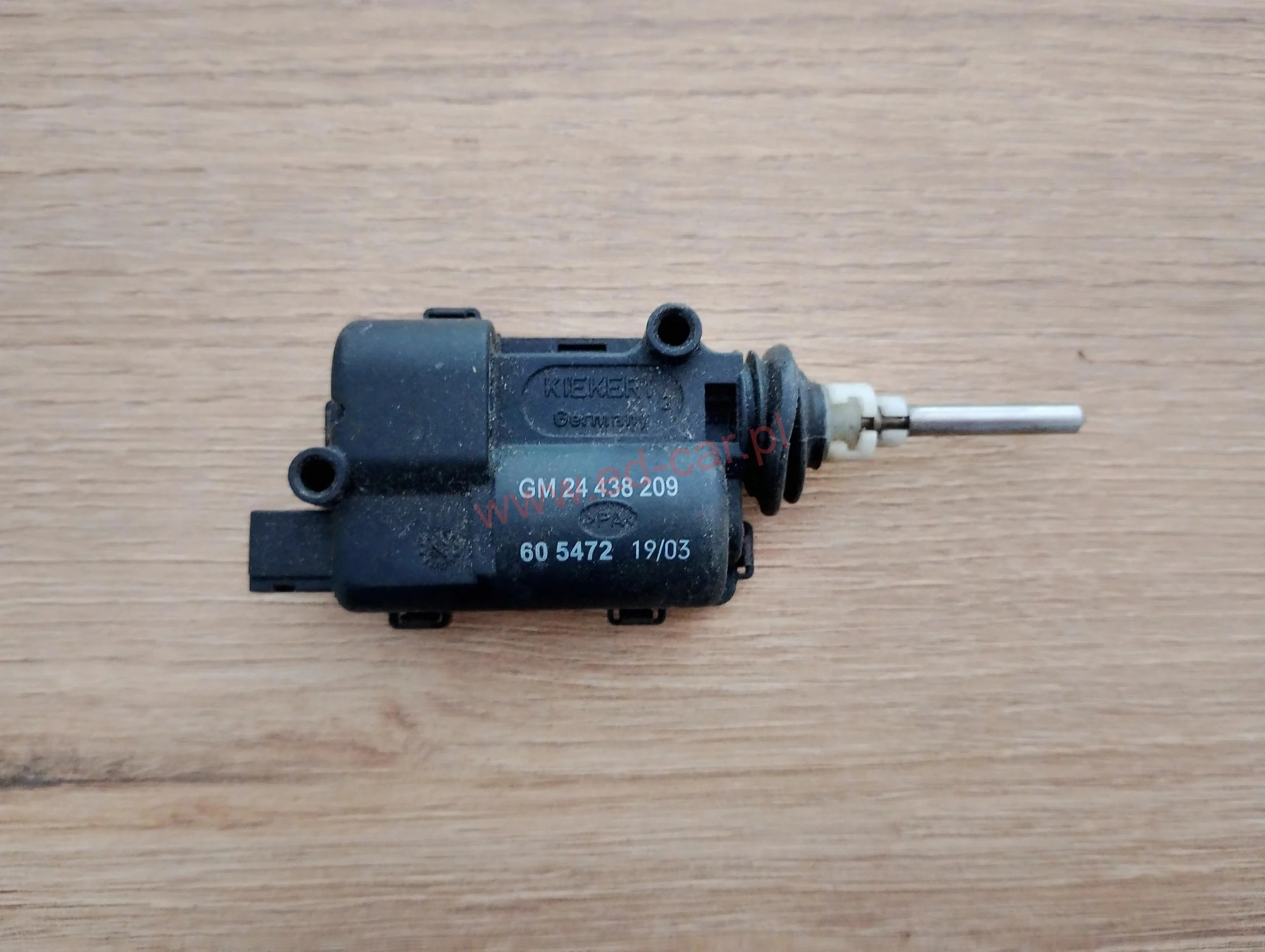 opel-vectra-c-silniczek-lampy-reflektora-przod-02-08-24438209-ed-car.pl-7109799