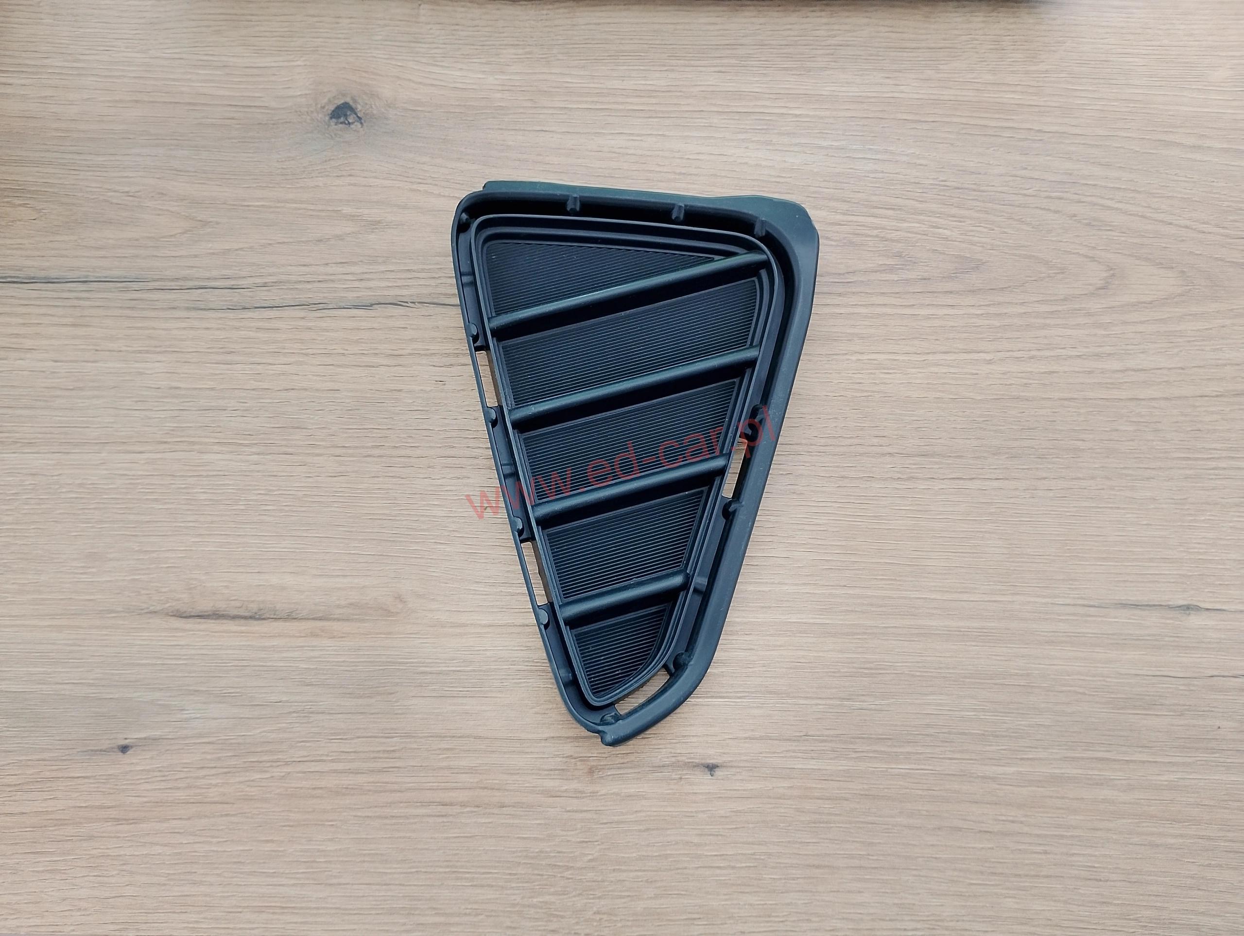 rav4-iv-lift-zaslepka-zderzaka-prawy-przod-15-18-a52030-42040-a52127-42140-ed-car.pl-6194761