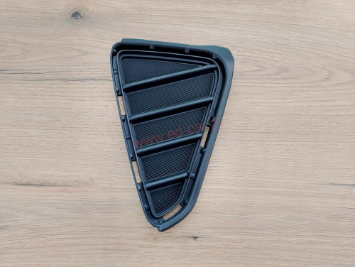 rav4-iv-lift-zaslepka-zderzaka-prawy-przod-15-18-a52030-42040-a52127-42140-ed-car.pl-6194761