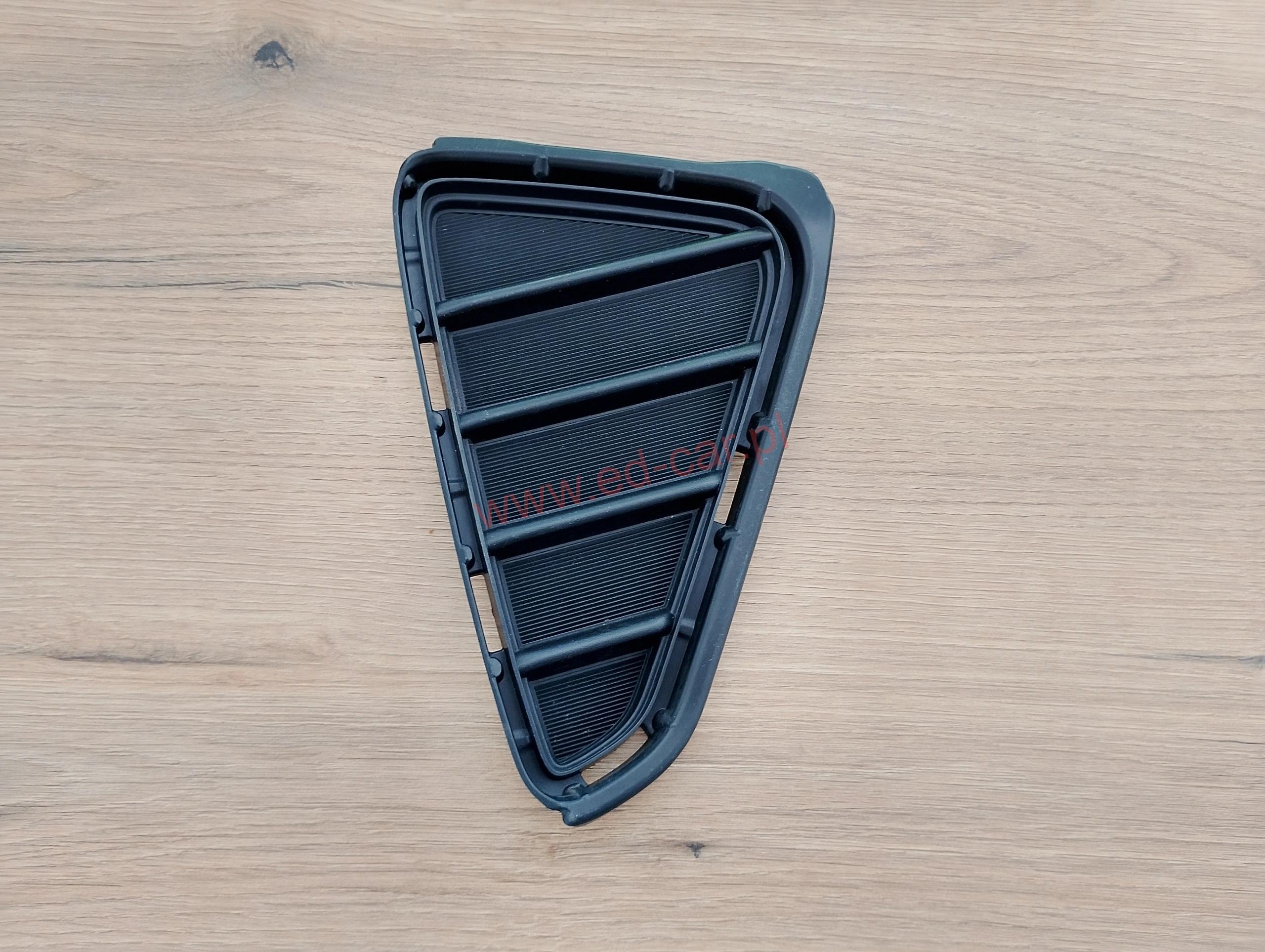 rav4-iv-lift-zaslepka-zderzaka-prawy-przod-15-18-a52030-42040-a52127-42140-ed-car.pl-6194761