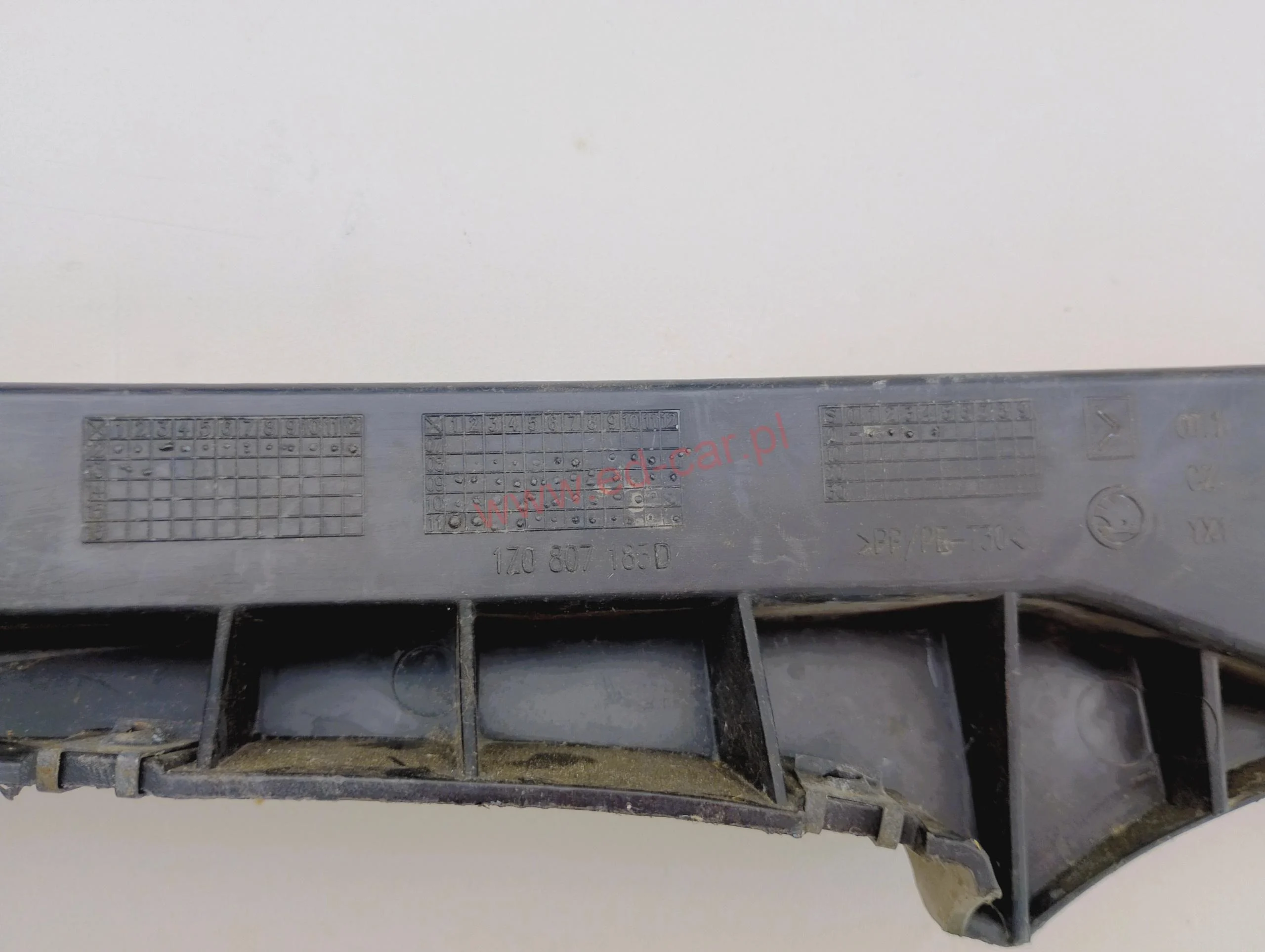 octavia-ii-lift-1z0-slizg-lampy-reflektora-lewy-przod-1z0807183d-ed-car.pl-7117468