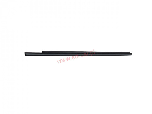yaris-iii-listwa-zgarniajaca-prawy-przod-11-20-68160-0d150-681600d150-ed-car