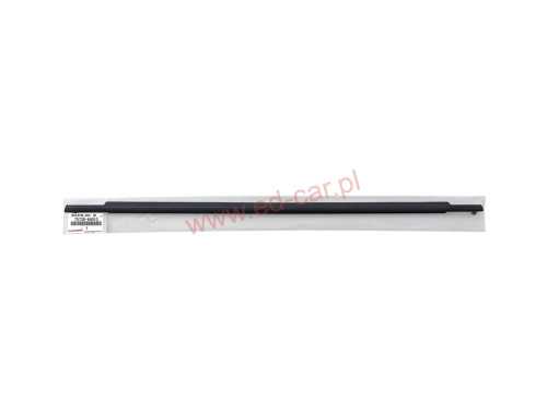 corolla-verso-ii-listwa-zgarniajaca-szyby-drzwi-prawy-tyl-a75730-64010-ed-car