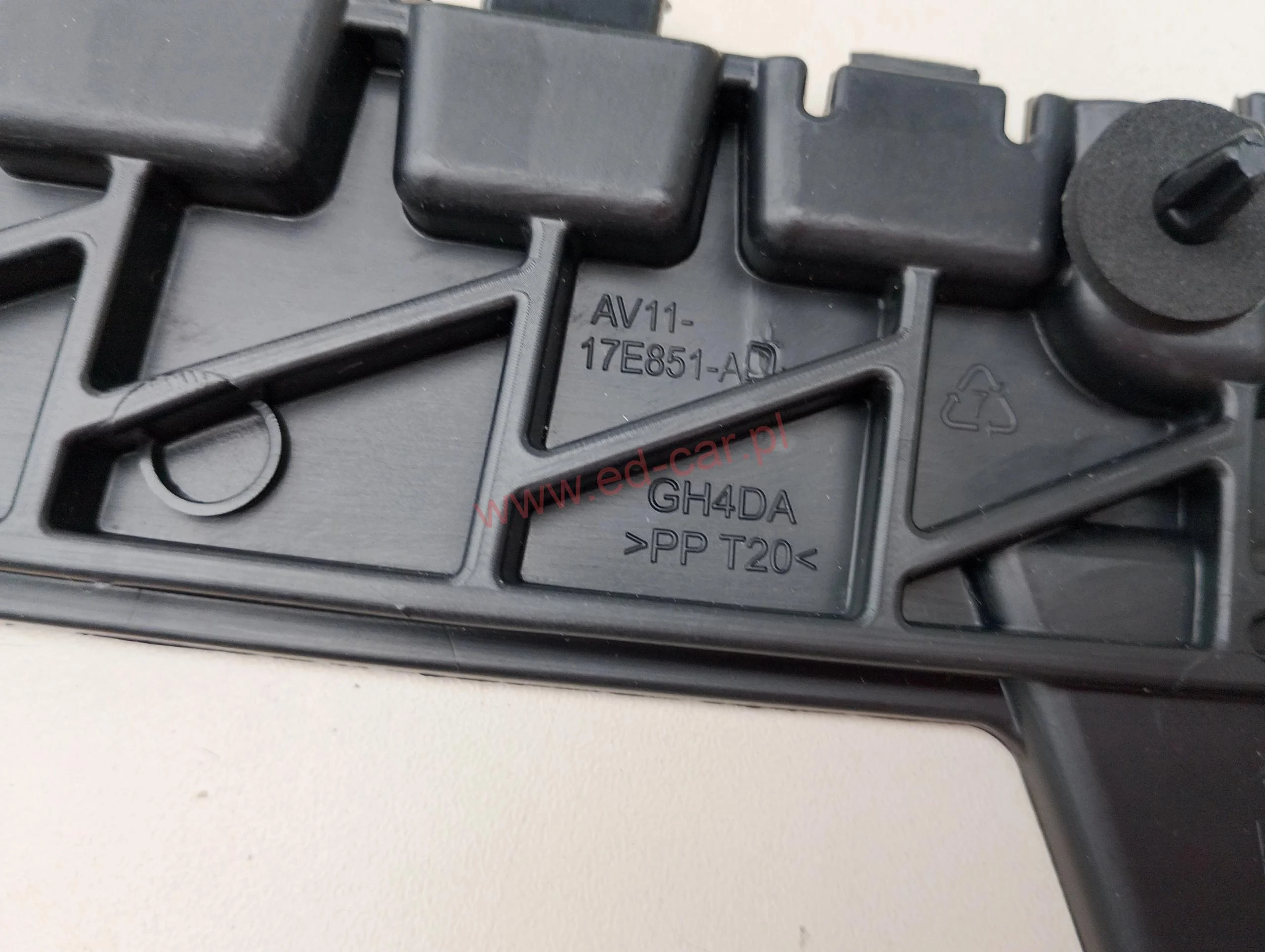 ford-b-max-slizg-w-zderzak-lewy-tyl-tylny-12-17-av11-17e851-ad-ed-car.pl-7127969