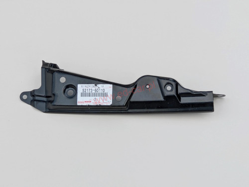 land-cruiser-150-wspornik-zderzaka-prawy-tyl-09-22-52173-60110-ed-car